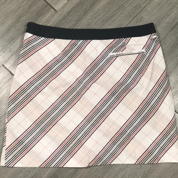 Greg Norman Shark Slanted Plaid Golf Skort size 10 - Picture 10 of 12